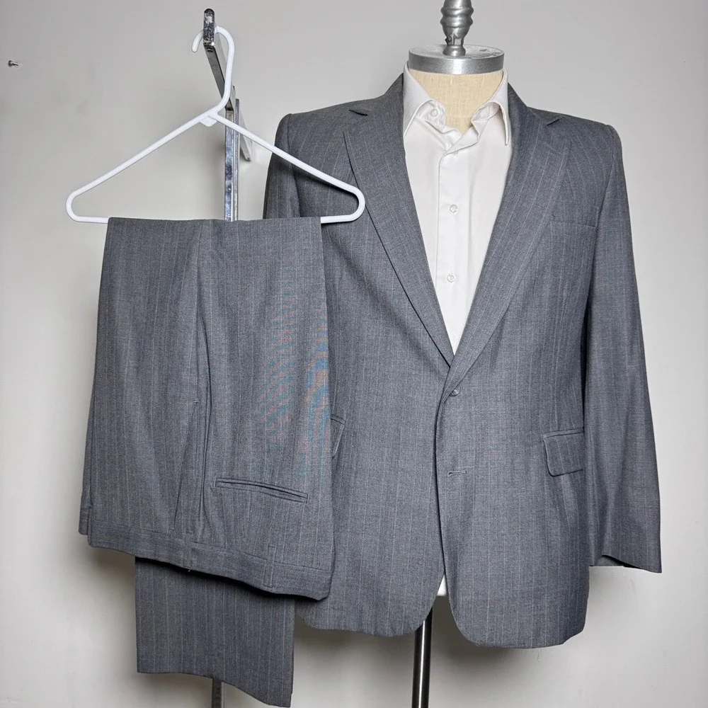 Imperial by Haggar Suit Mens 40R 35x31 Grey Pinstripe 2-Button Vintage USA Made